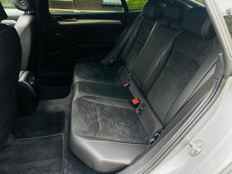 Volkswagen Arteon 2.0TDI 4x4 AUT FULL VÝBAVA ČR - fotka 29 z 59