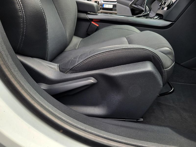 Peugeot 508 2.0 BlueHDi 180k EAT6 ALLURE - fotka 26 z 48