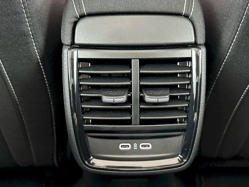 Škoda Kamiq (2025) DSG 1.0TSI 85kW Monte Carlo - fotka 25 z 29