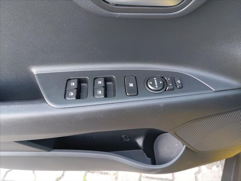 Kia Stonic 1,0   1.0 T-GDI Exclusive - fotka 19 z 22