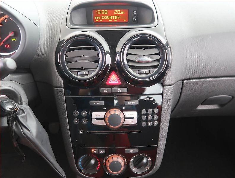 Opel Corsa (2009) 1.2, nová STK, slušný stav - fotka 12 z 14