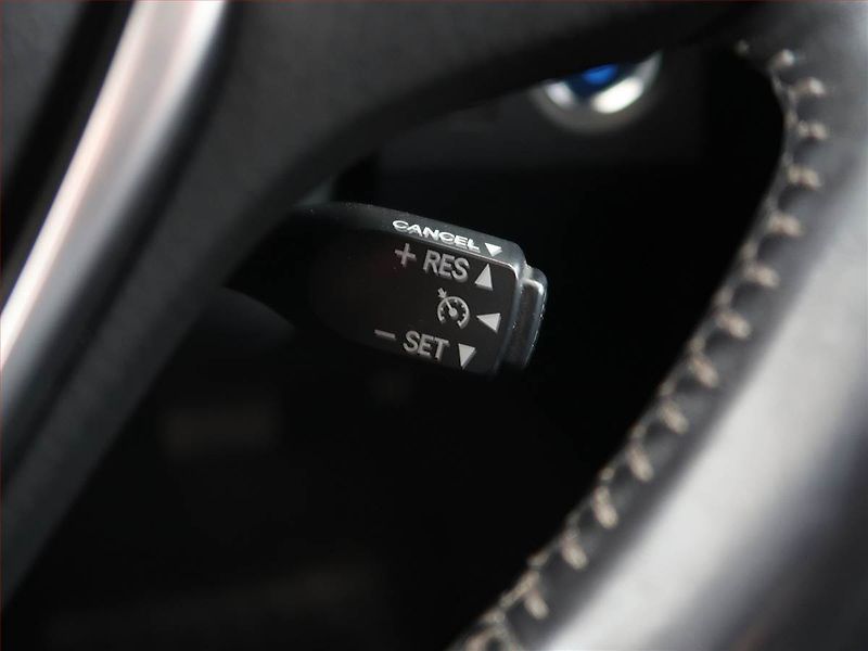 Toyota Auris (2016) Hybrid, Automat, Tempomat - fotka 16 z 21