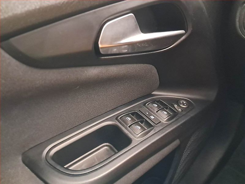 Fiat Tipo (2023) 1.5 MHEV, Automat, Serv.kniha - fotka 16 z 18