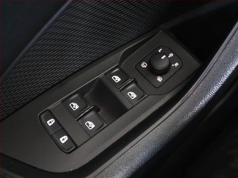 Škoda Octavia (2022) Ambition 1.0 TSI e-tec - fotka 18 z 19