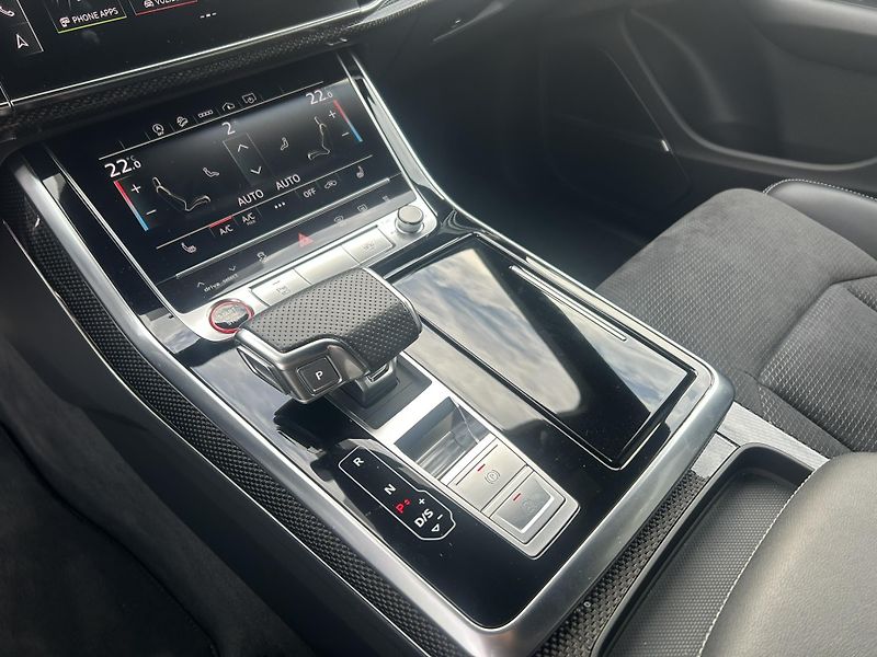 Audi SQ8 4.0 TFSI - fotka 19 z 24