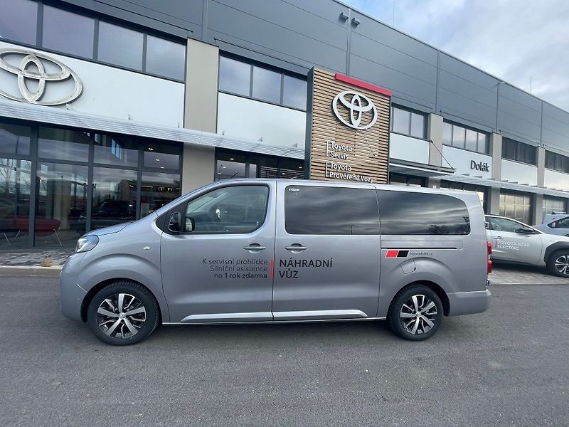 Toyota ProAce Verso 2.0D 177HP A/T Business 9 Comf - fotka 2 z 31