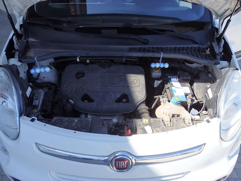 Fiat 500L 0.9T 105 LIVING KLIMA - fotka 13 z 14