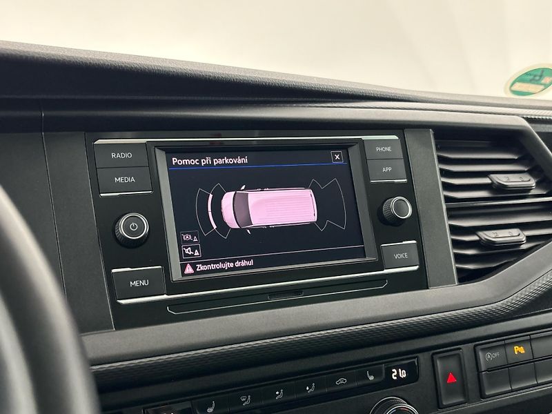 Volkswagen Caravelle Long Comfortline DSG - fotka 23 z 27