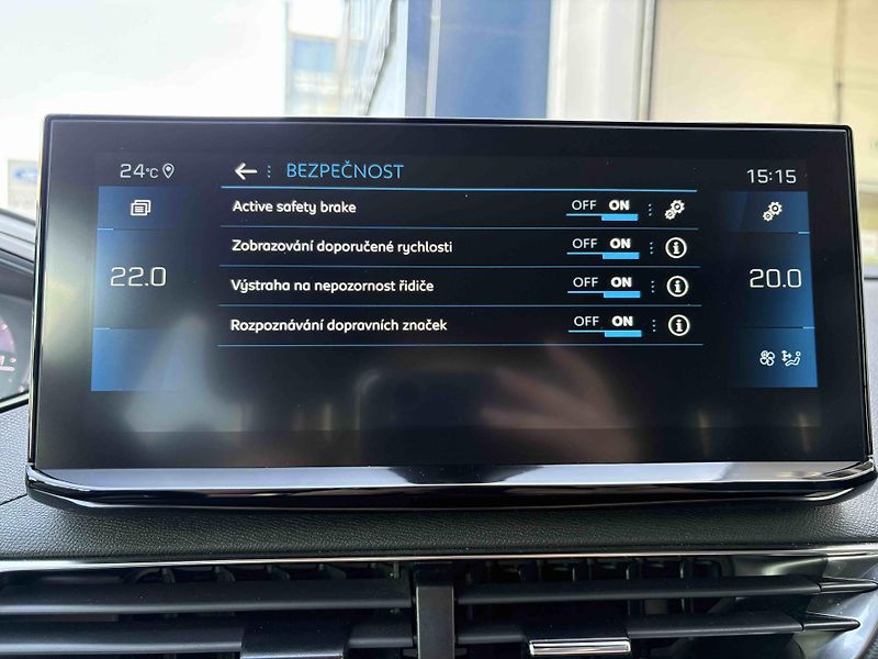 Peugeot 3008 (2023) AllurePack 1.2 PureTech 130K M - fotka 28 z 37