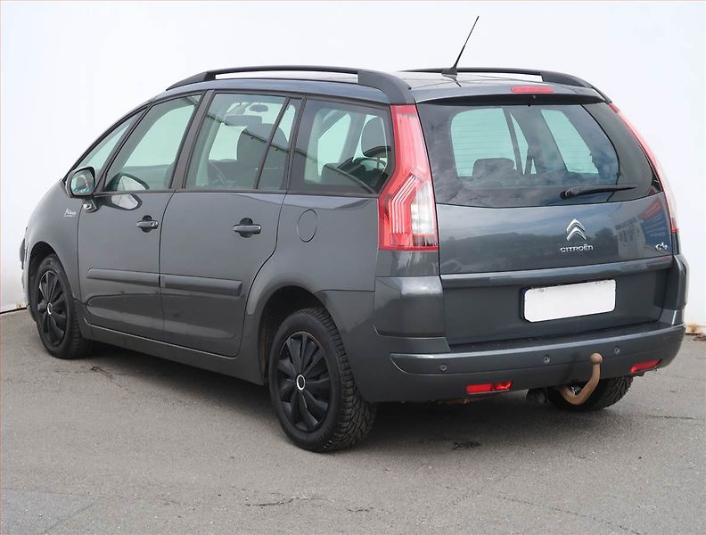 Citroën C4 Picasso (2013) 1.6 HDi, 7 míst, po STK, Tažné - fotka 4 z 17
