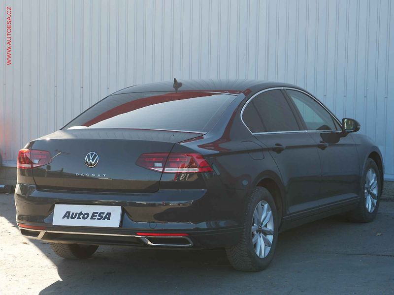 Volkswagen Passat (2020) 1.5 TSi, ČR, Business, LED - fotka 4 z 24