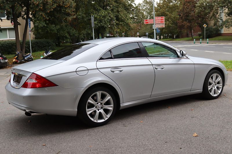 Mercedes-Benz CLS Mercedes-Benz CLS 500 V8 C219 - fotka 10 z 50