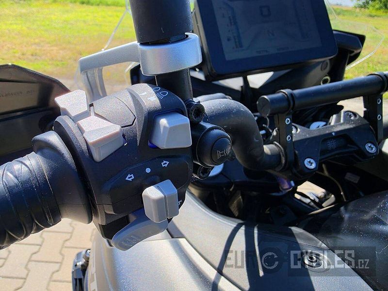QJ Motor SRT 800 SX (2024) - fotka 17 z 18