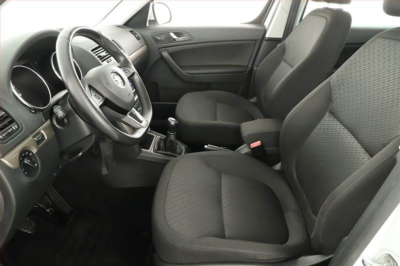 Škoda Yeti (2017) Outdoor 1.4 TSI, Tempomat - fotka 7 z 13