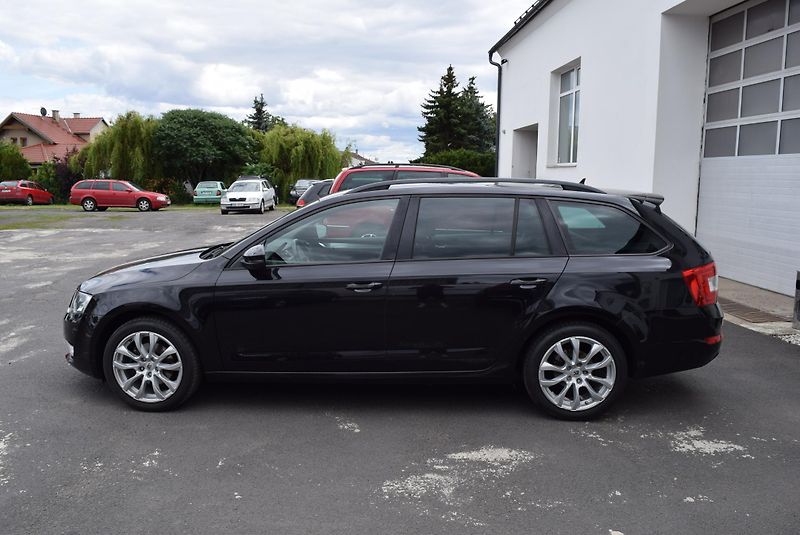 Škoda Octavia (2016) 1.4TSI 110kw AMBITION GREENLIN - fotka 13 z 48