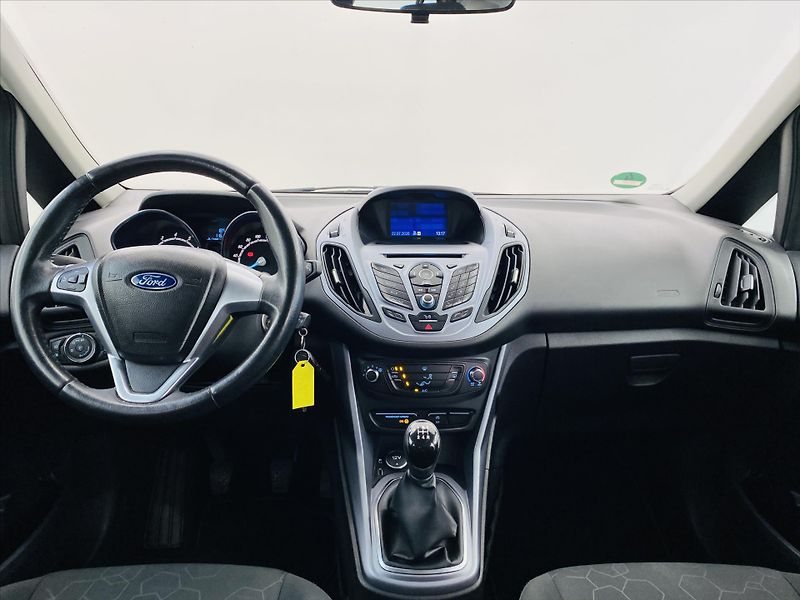 Ford B-MAX 1,0 EcoBoost 74kW - fotka 9 z 23