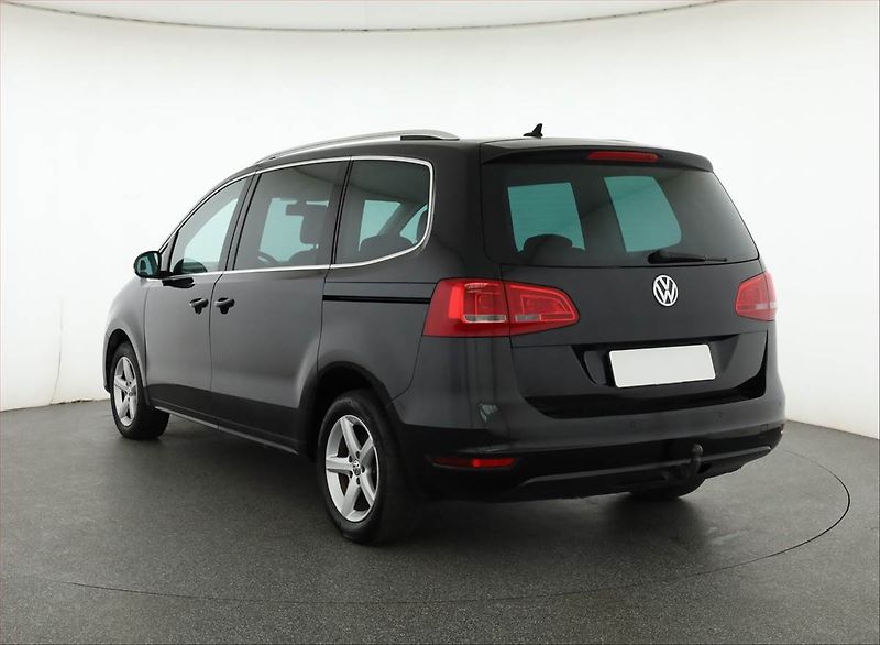 Volkswagen Sharan (2011) 2.0 TDI BMT, Automat - fotka 4 z 18