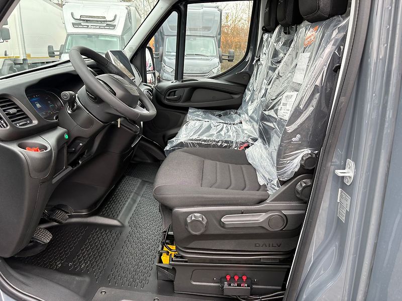 Iveco Daily (2026) 3.0, 180HP, 10EP, Hydr. čelo - fotka 10 z 21