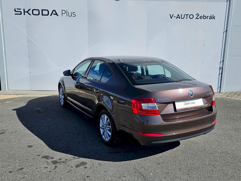 Škoda Octavia (2013) Ambition 1,2TSI - fotka 8 z 22