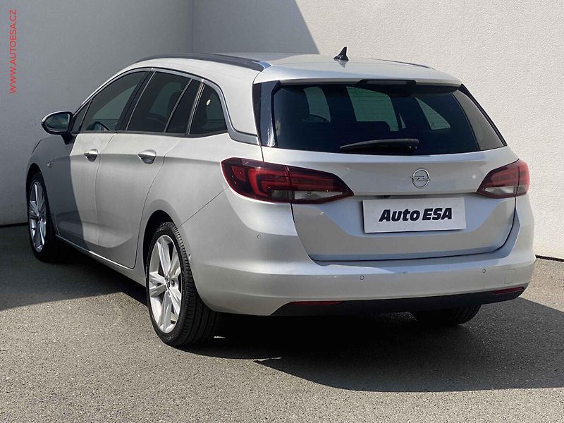 Opel Astra (2020) 1.5 CDTi, servis.kniha, AT - fotka 6 z 19