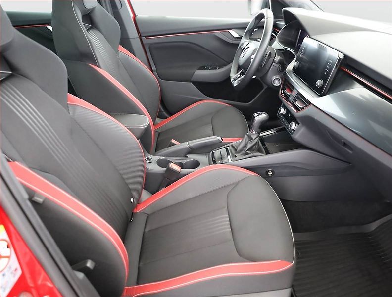 Škoda Kamiq (2023) Monte Carlo 1.0 TSI - fotka 7 z 21