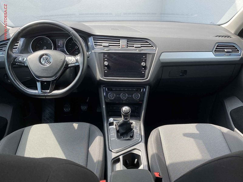 Volkswagen Tiguan (2018) 1.4 TSi, Trendline, LED, navi - fotka 8 z 17