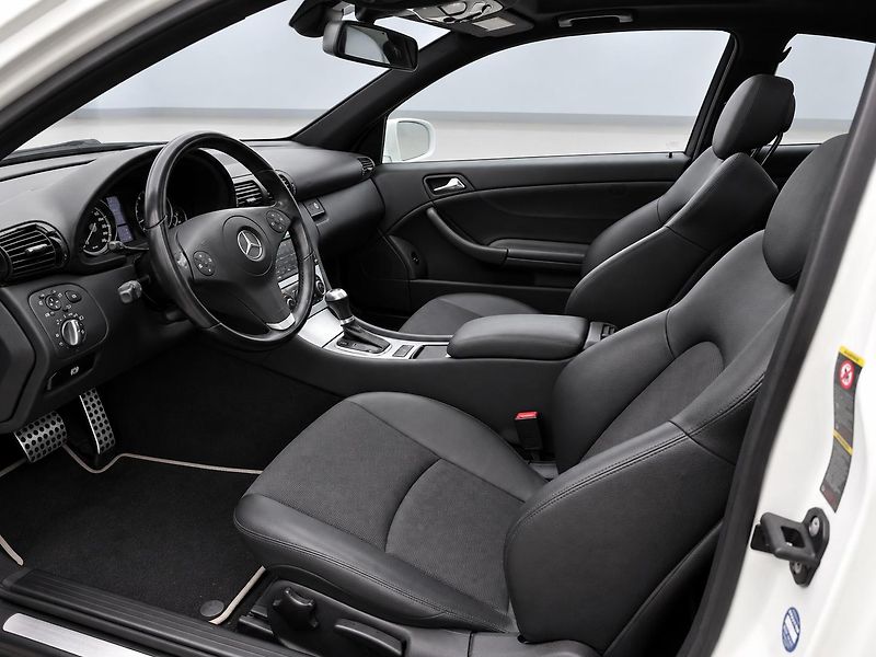 Mercedes-Benz CLC (2010) - fotka 12 z 19