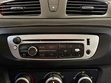 Renault Scénic (2013) 1.6 16V, 1.maj,ČR, AC, temp - náhled 11
