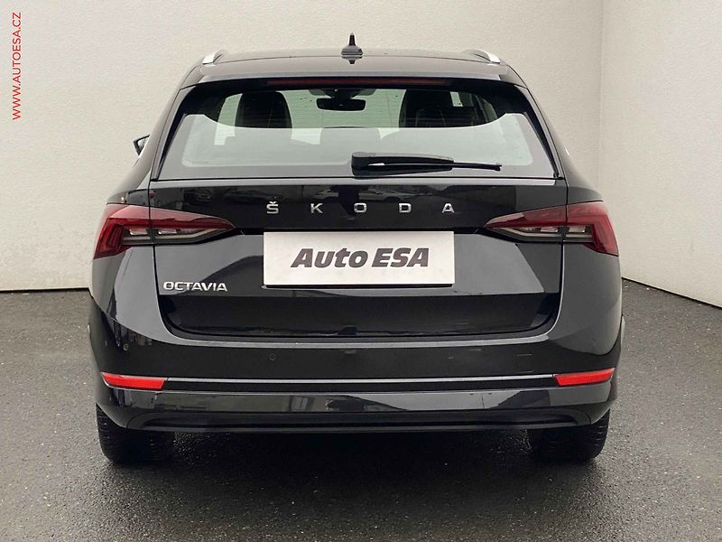 Škoda Octavia (2022) 2.0 TDi, Style, DSG, LED, TZ - fotka 5 z 21