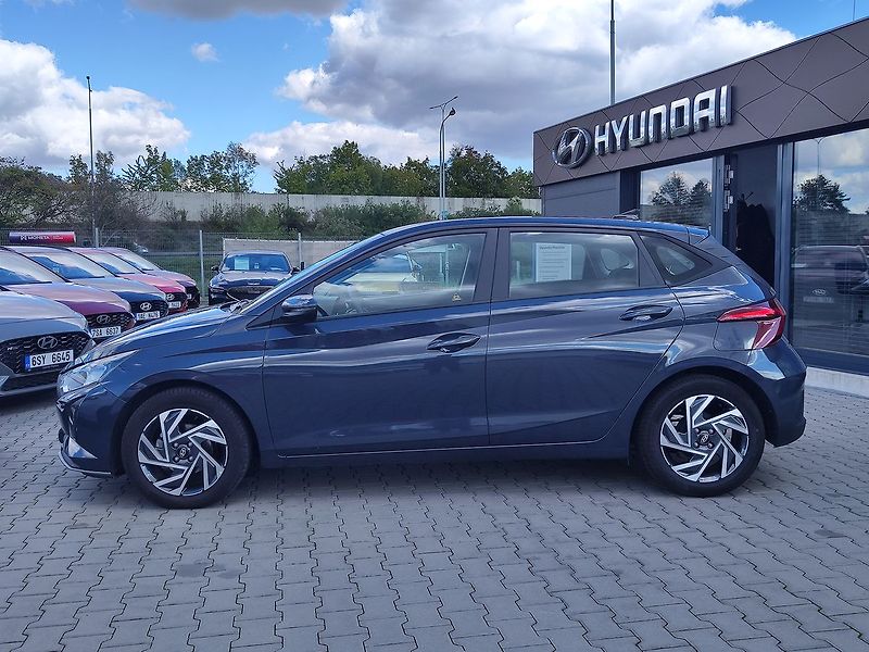 Hyundai i20 1.2i/57kW Wave - fotka 8 z 29