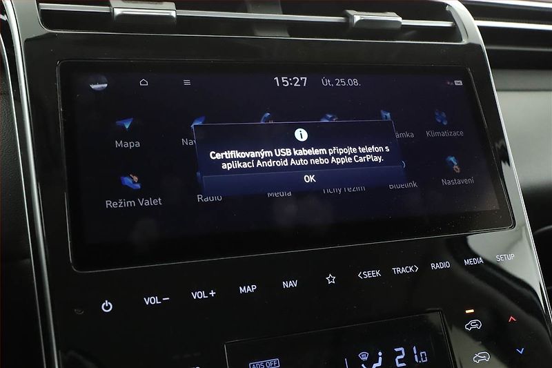 Hyundai Tucson (2021) 1.6 T-GDI - fotka 17 z 20