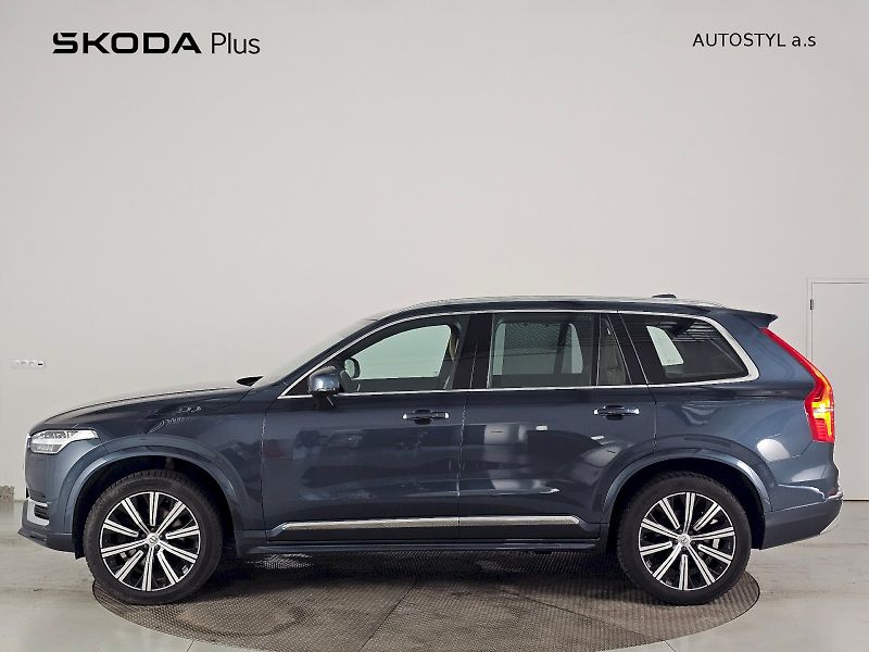 Volvo XC90 (2022) B5 AWD INSCRIPTION - fotka 3 z 34