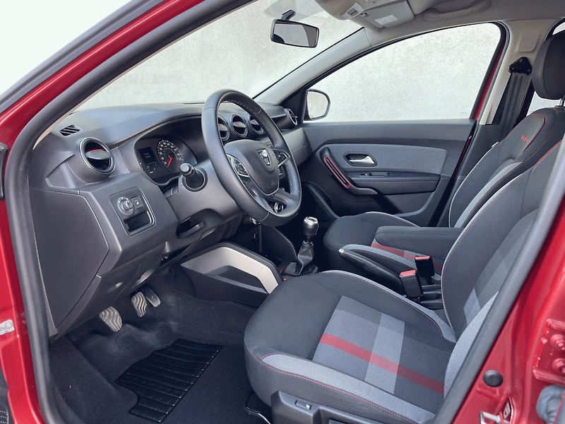 Dacia Duster (2019) EXTREME 1,3TCe 150k 4x2 - fotka 17 z 19