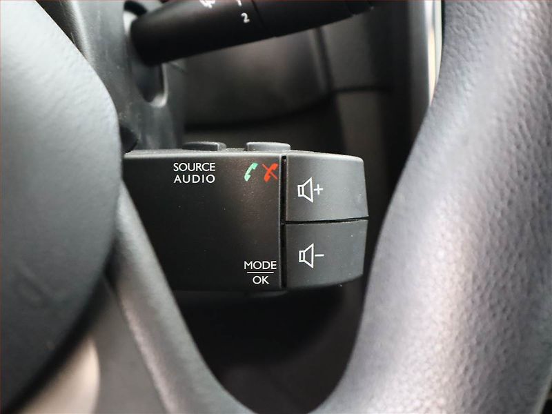 Renault Clio (2016) 1.2 16V, ČR,1.maj, Navi - fotka 16 z 16