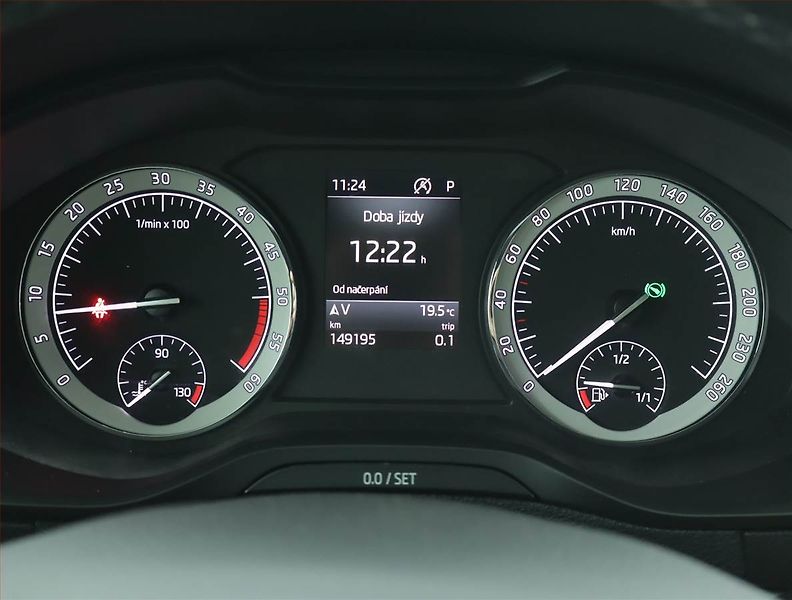 Škoda Karoq (2018) Style 2.0 TDI - fotka 11 z 17