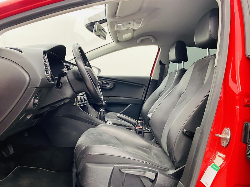 Seat Leon 1,4 TSI 92 kW Style LED - fotka 5 z 25