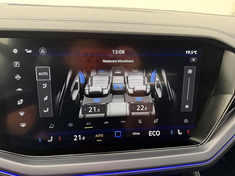 Volkswagen Touareg 3.0Tdi*1-MAJ*DPH*HUD*R-LINE* - fotka 40 z 50