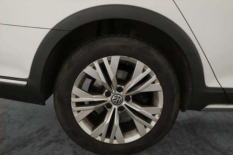 Volkswagen Passat (2017) Alltrack 2.0 TDI, 4X4 - fotka 15 z 15