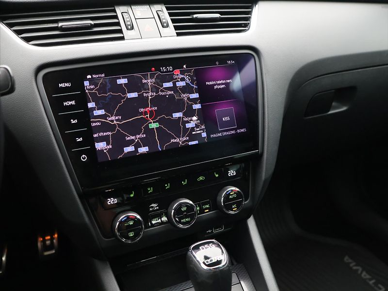 Škoda Octavia 2,0 TSI DSG RS245 LED Panorama - fotka 15 z 28