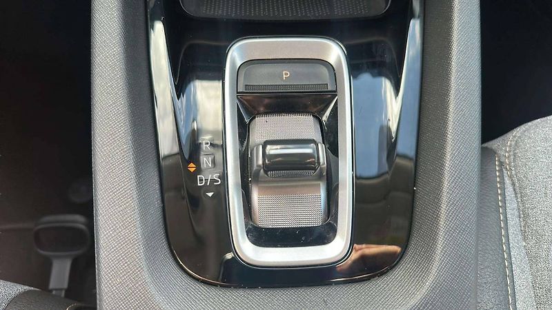 Škoda Octavia Combi Top Selection 2,0TDI/110 - fotka 18 z 30