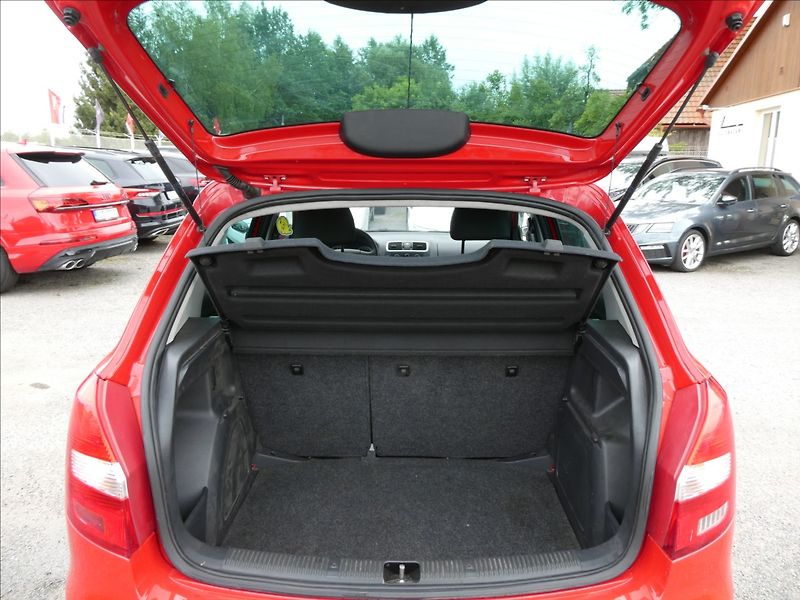 Škoda Fabia 1,6 i16V 77kW AUTOMAT,klima,ČR - fotka 11 z 30