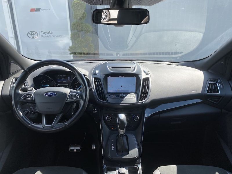 Ford Kuga 2.0TDCi, ČR,ST line, Navi, 4x4 - fotka 12 z 26