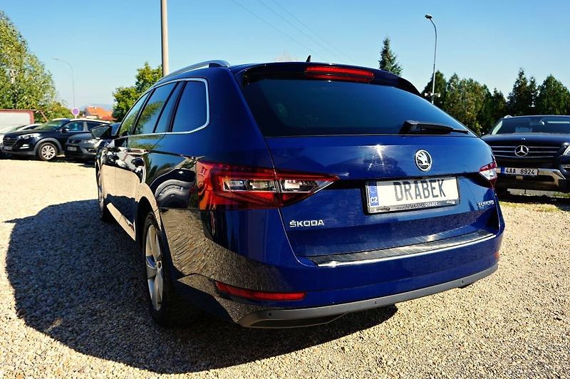 Škoda Superb (2015) STYLE 2,0 TDI 140 kW - fotka 6 z 43