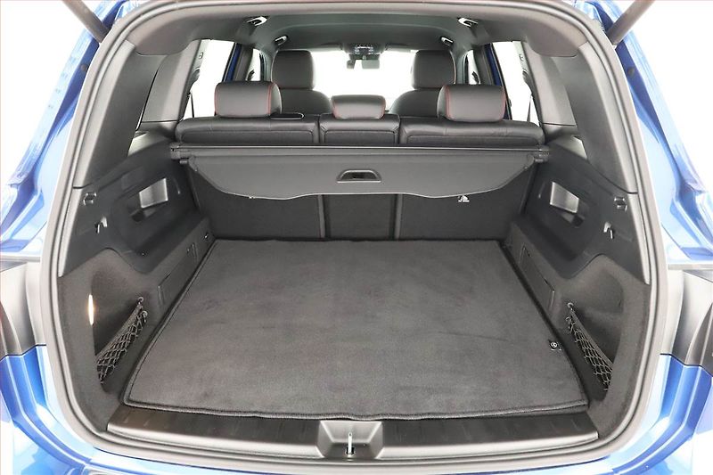 Mercedes-Benz GLB (2024) 200 d 4MATIC - fotka 19 z 20