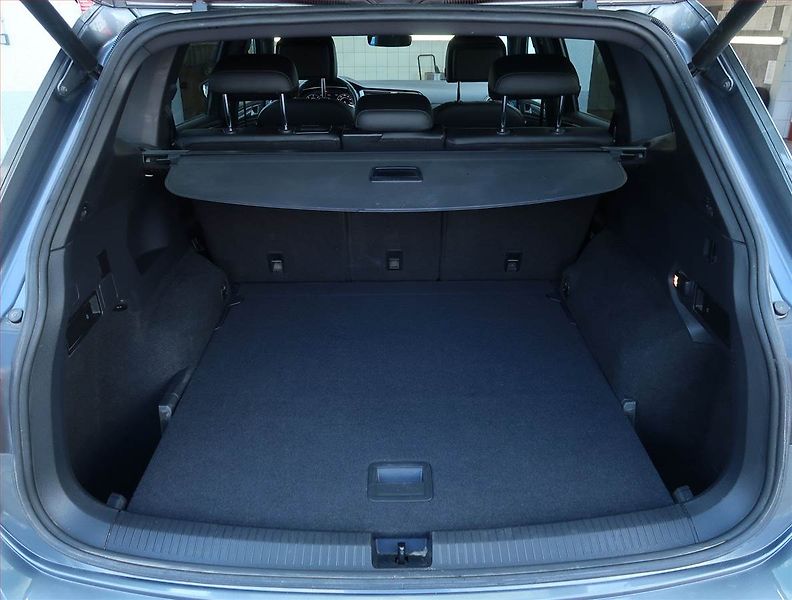 Volkswagen Tiguan Allspace (2018) R-Line 2.0 BiTDI - fotka 14 z 23