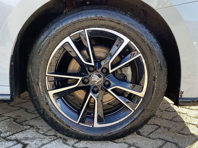 Škoda Fabia (2025) 1.5 TSI DSG Monte Carlo - fotka 29 z 33