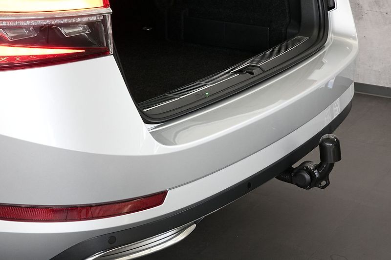 Škoda Superb 2.0TDI 147kW 4x4 DSG L&K Tažné - fotka 41 z 44