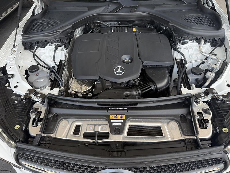 Mercedes-Benz GLC (2022) - fotka 10 z 39