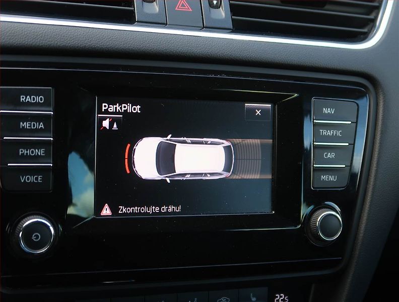 Škoda Octavia (2013) 1.8 TSI, Automat, Serv.kniha - fotka 20 z 21