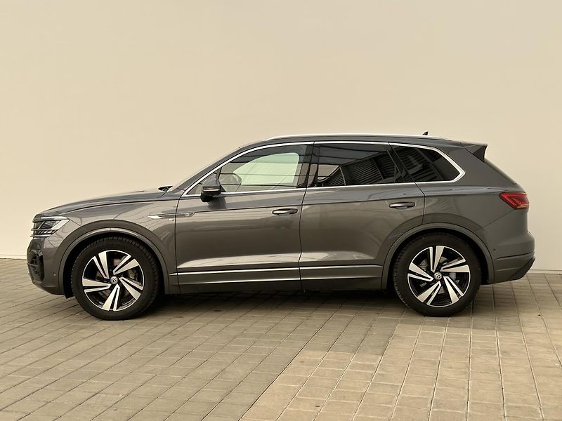 Volkswagen Touareg 3.0 TSI 4x4 R-Line - fotka 3 z 34